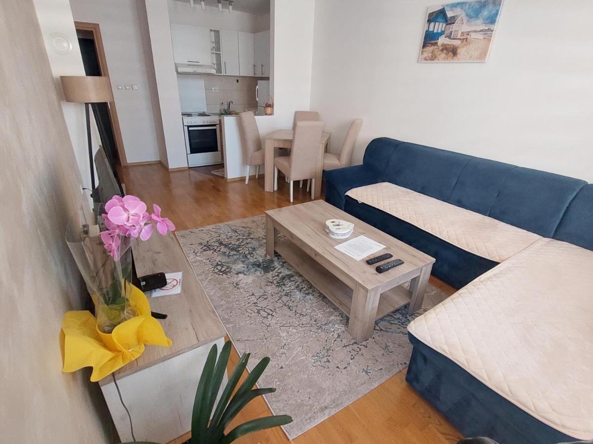 Apartman Ceca Apartman Lukavica Kültér fotó