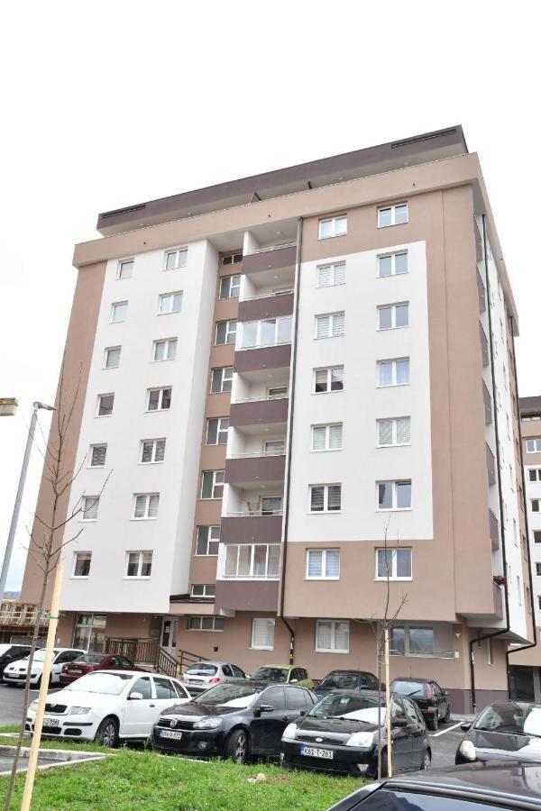 Apartman Ceca Apartman Lukavica Kültér fotó